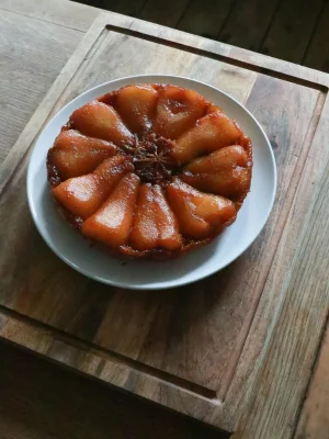 Tarte Tatin (French Caramelized Apple Tart) 01